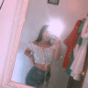 Meet your Posher, Adrianna